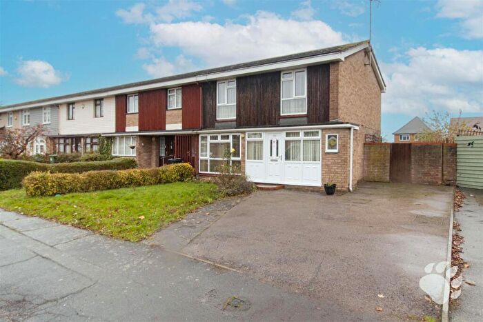 3 Bedroom End Of Terrace House For Sale In Ballards Walk, Lee Chapel North, SS15