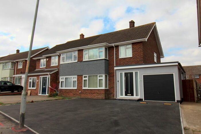 3 Bedroom Semi-Detached House To Rent In Thong Lane, Gravesend, Kent, DA12