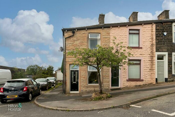 3 Bedroom End Of Terrace House To Rent In Dixon Street, Barrowford, BB9