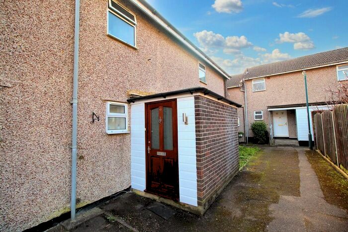 5 Bedroom Terraced House To Rent In Hudson Court, Guildford, GU2