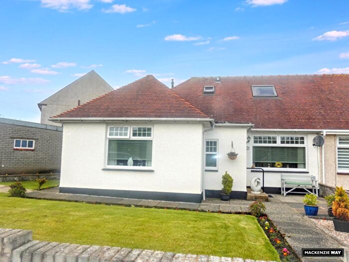 3 Bedroom Semi-Detached House For Sale In Greenhead Avenue, Stevenston, North Ayrshire, KA20