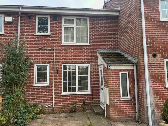 1 Bedroom Flat For Sale In Kilnwick Close, Pocklington, York, YO42