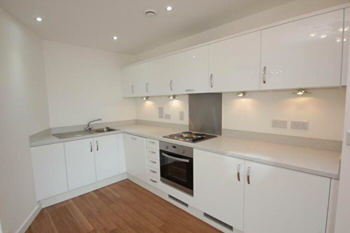 2 Bedroom Apartment To Rent In Woking, GU22