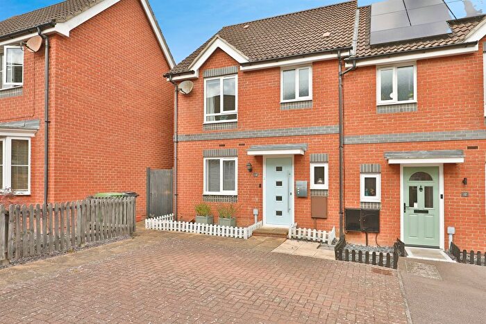 3 Bedroom Semi-detached House For Sale In Crossbill Close, Costessey, Norwich, NR8