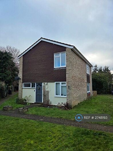 2 Bedroom Flat To Rent In Park View Court, Maidstone, ME15