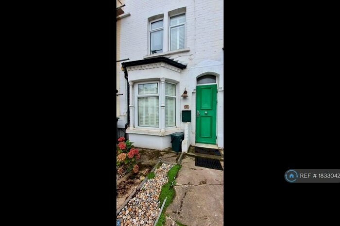 2 Bedroom Terraced House To Rent In Eleanor Road, London, N11
