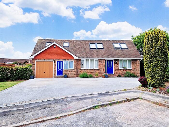 5 Bedroom Detached House For Sale In Manor Close, Seaford, BN25