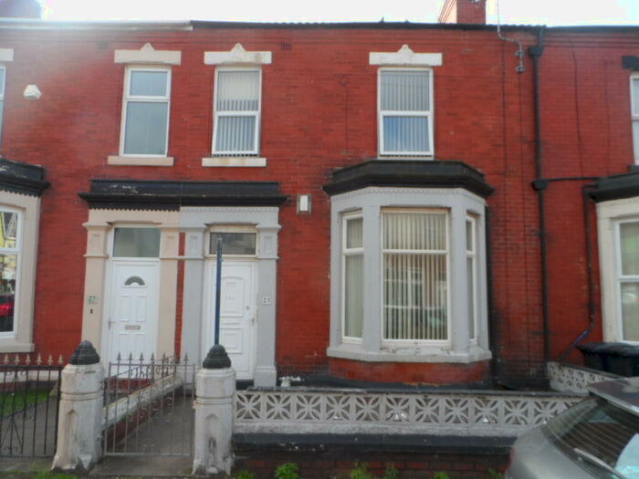 3 Bedroom Flat To Rent In Shaw Road, Blackpool, FY1