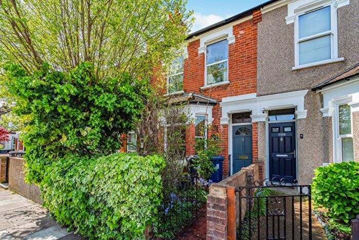 2 Bedroom Terraced House To Rent In Westfield Road, London, W13