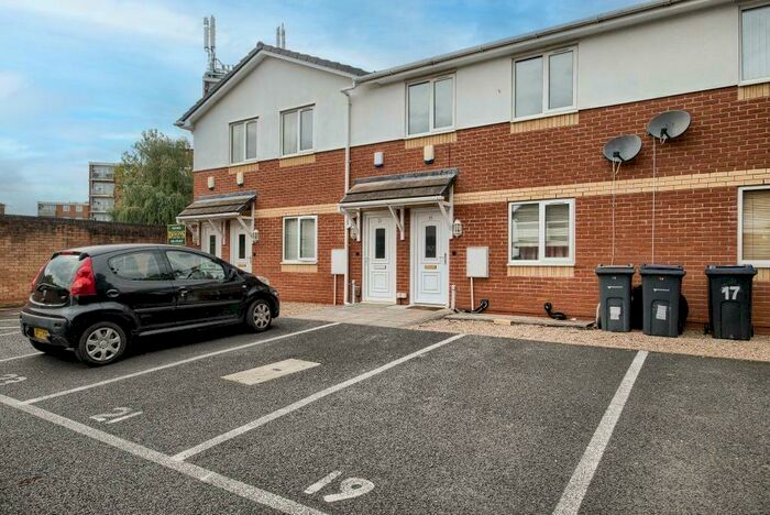 1 Bedroom Flat To Rent In Hawthorn Drive, Selly Oak, Birmingham, B29