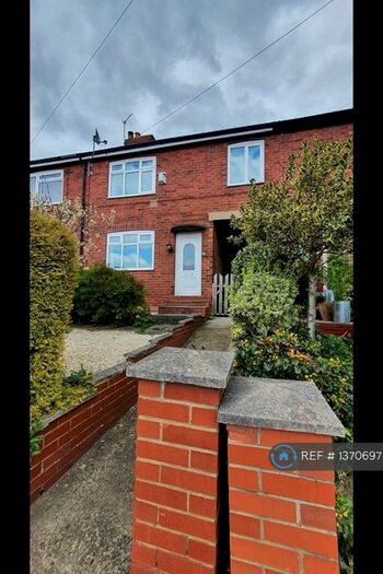 3 Bedroom Terraced House To Rent In Blue Hill Crescent, Leeds, LS12
