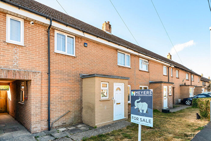 3 Bedroom Terraced House For Sale In Charminster, Dorchester, DT2