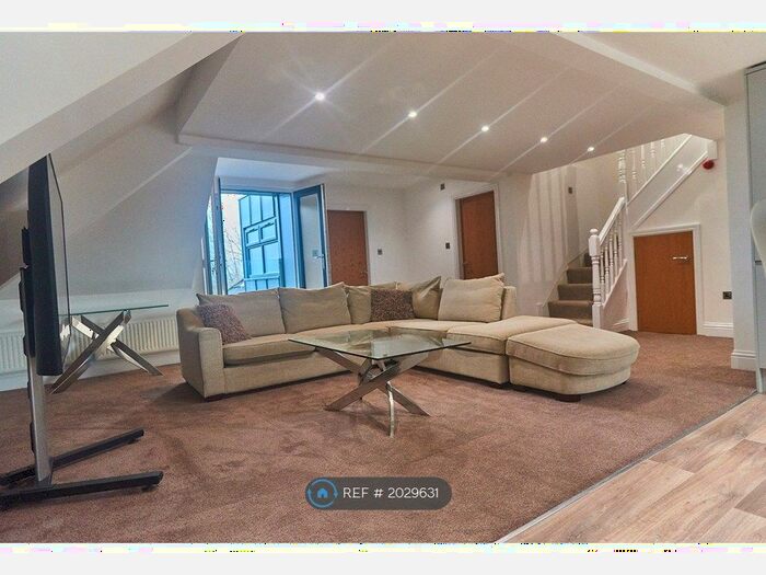 2 Bedroom Flat To Rent In Nightingale House, Southport, PR9