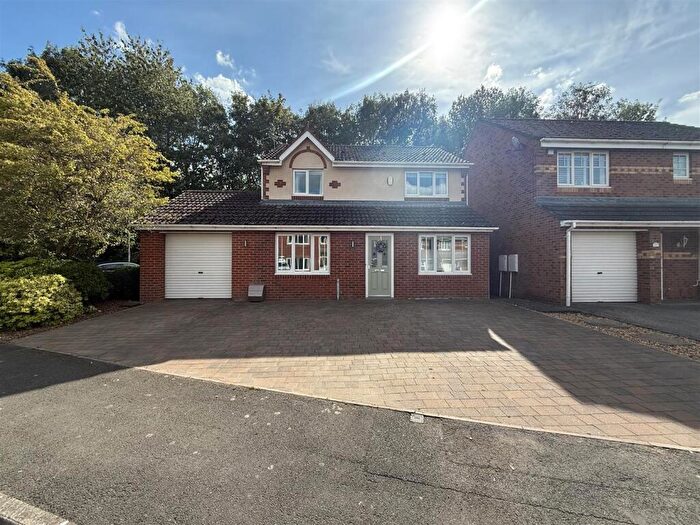 3 Bedroom Detached House For Sale In Hartington Way, Darlington, DL3