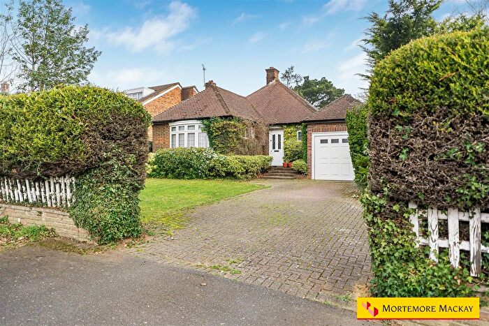 3 Bedroom Detached Bungalow For Sale In Green Dragon Lane, London, N21
