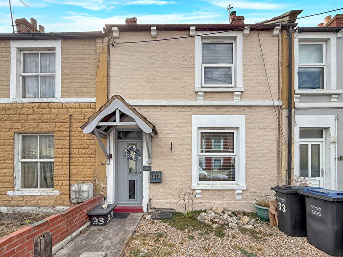 2 Bedroom Terraced House For Sale In Park Street, Trowbridge, BA14