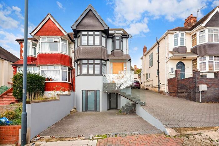3 Bedroom Semi-Detached House For Sale In Dollis Hill Lane, London, NW2