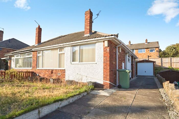 2 Bedroom Semi-Detached Bungalow For Sale In Spring Valley Avenue, Leeds, LS13