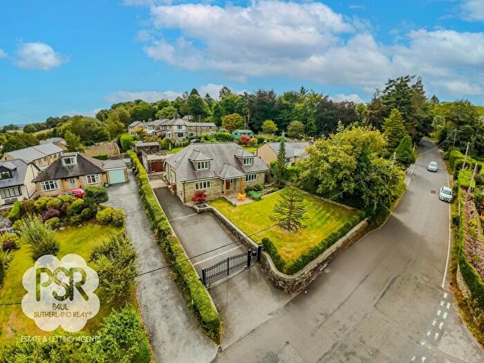 4 Bedroom Detached House For Sale In Elnor Lane, Whaley Bridge, SK23