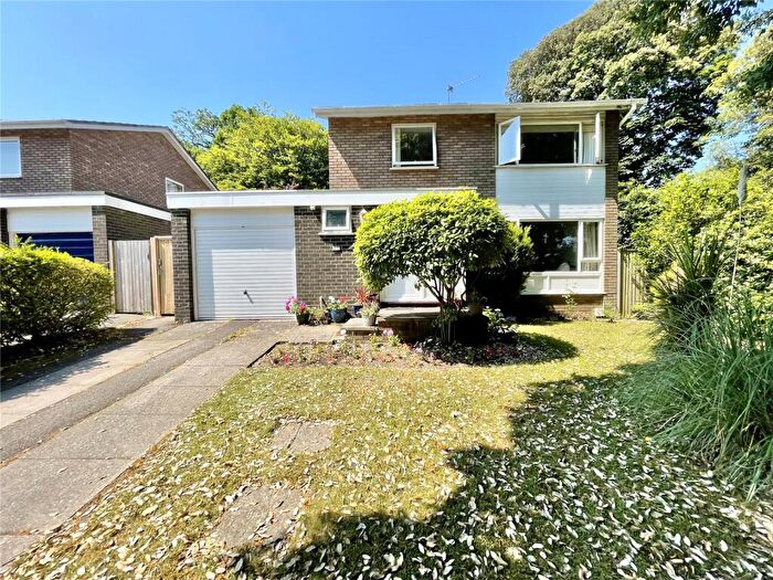 3 Bedroom Detached House For Sale In Hoburne Gardens, Highcliffe On Sea, Christchurch, Dorset, BH23