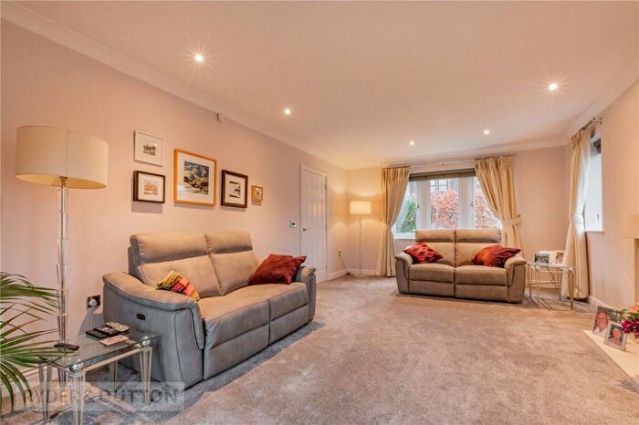 3 Bedroom Link Detached House For Sale In Delph Road, Denshaw, Saddleworth, OL3