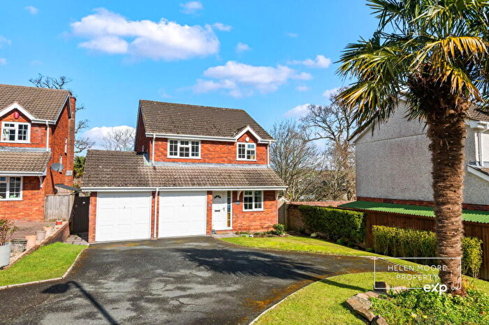 4 Bedroom Detached House For Sale In Morley Close, Plympton, Devon, PL7
