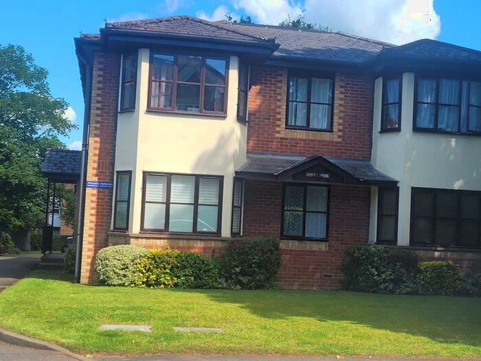 1 Bedroom Apartment To Rent In Woking, Surrey, GU22