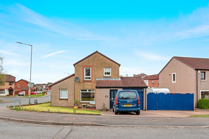 4 Bedroom Detached House For Sale In Glen Nevis Drive, Dunfermline, KY11