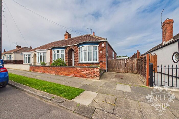 2 Bedroom Semi-Detached Bungalow For Sale In Highfield Road, Middlesbrough, TS4