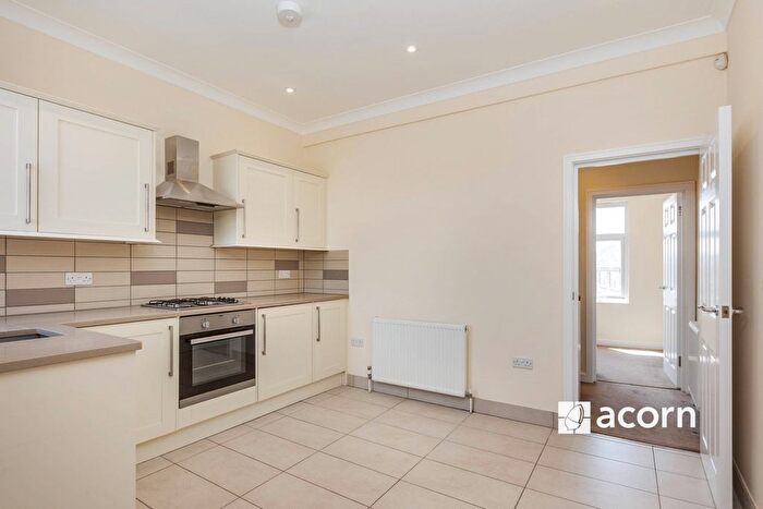 1 Bedroom Maisonette To Rent In Dover Road East, Gravesend, DA11