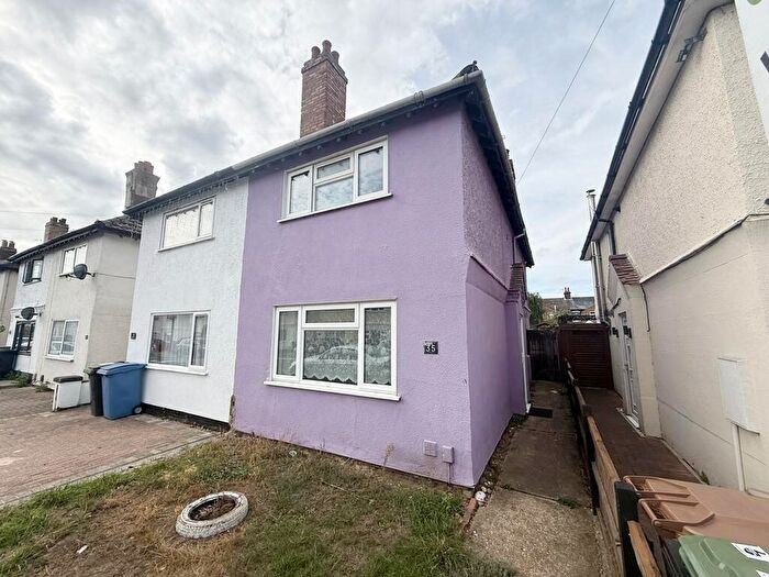 3 Bedroom Semi-Detached House To Rent In Reading Road, Ipswich, Suffolk, IP4