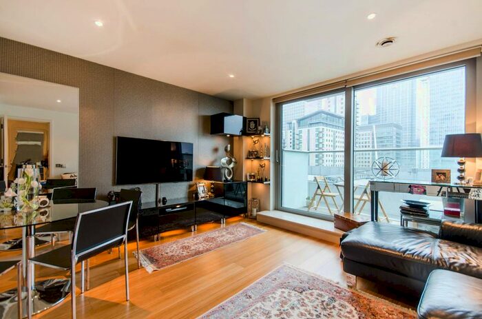 1 Bedroom Flat For Sale In Pan Peninsula, Canary Wharf, London, E14