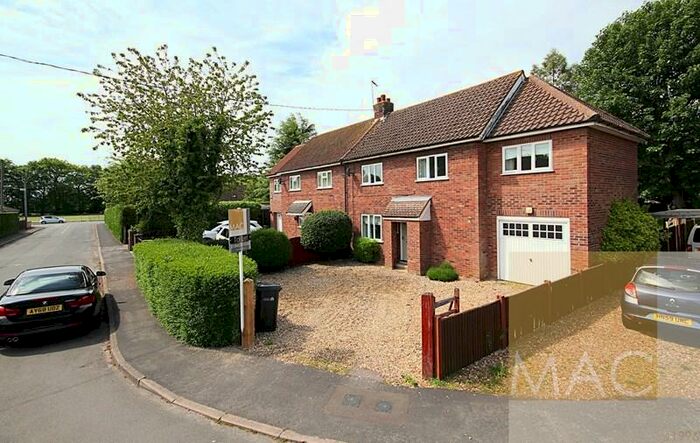 4 Bedroom Semi-Detached House To Rent In Pearces Close, Hockwold, Thetford, Norfolk, IP26