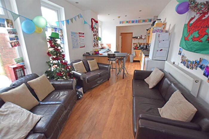 6 Bedroom Terraced House To Rent In Llanishen Street, Heath, Cardiff, CF14