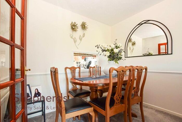 3 Bedroom Terraced House For Sale In King Arthur Court, Cheshunt, EN8