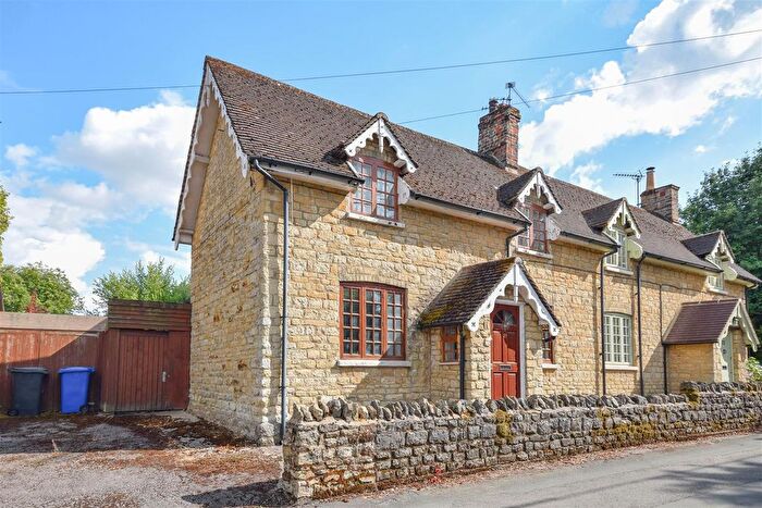2 Bedroom Semi-Detached House For Sale In Leckhampstead Road, Wicken, MK19