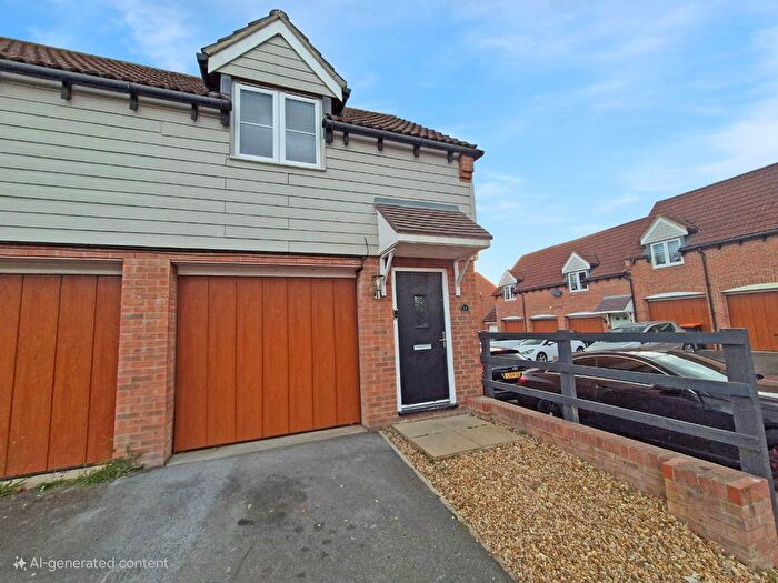 2 Bedroom Mews To Rent In Alabaster Avenue, Houghton Regis, Dunstable, Bedfordshire, LU5