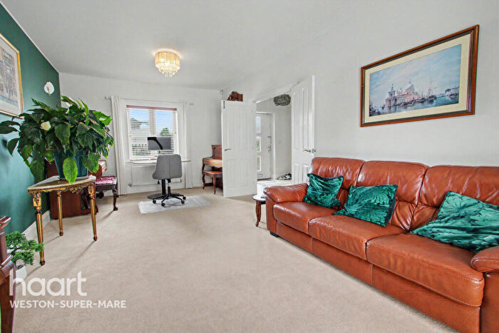 4 Bedroom Detached House To Rent In Cody Walk, Weston-Super-Mare, BS24