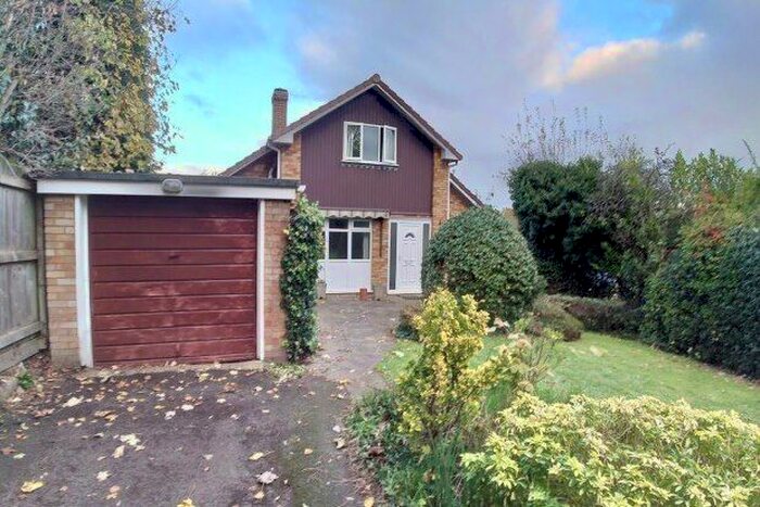 4 Bedroom Property To Rent In Villiers Road, Kenilworth, CV8