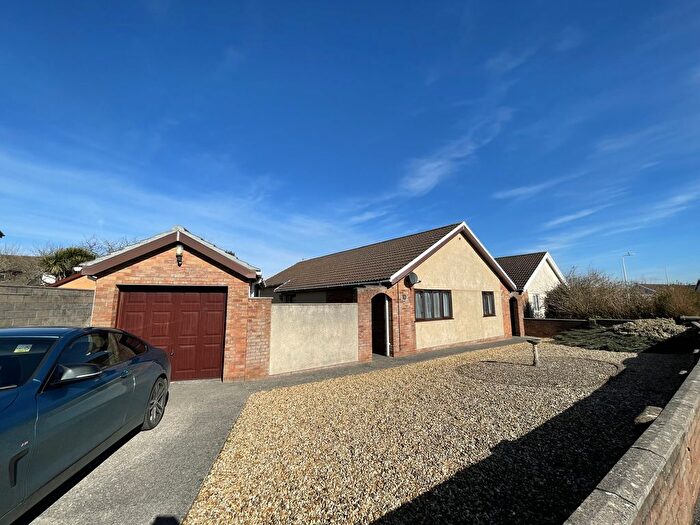 3 Bedroom Bungalow To Rent In Adrian Close, Porthcawl, CF36