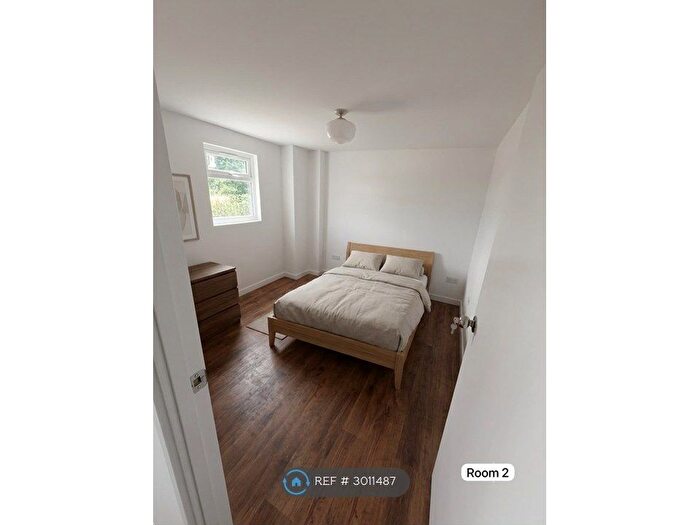 2 Bedroom Flat To Rent In Ordnance Road, Enfield, EN3
