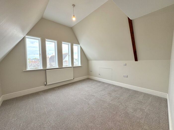 1 Bedroom Flat To Rent In Fore Street, Exeter, EX3