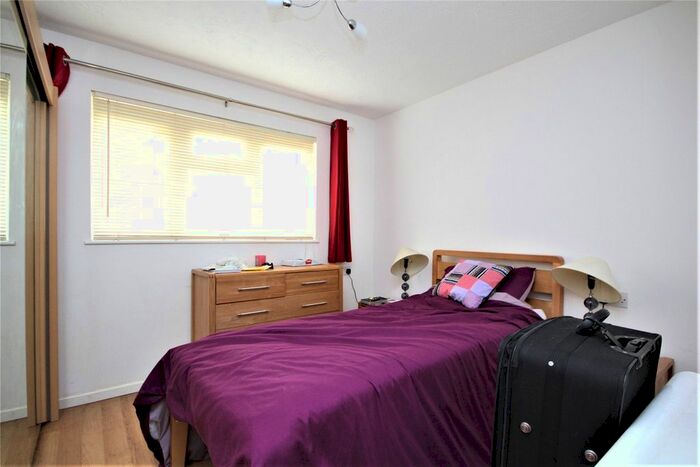 1 Bedroom Flat To Rent In Highclere Way, Worthing, BN13