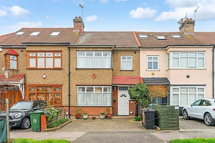 3 Bedroom Property For Sale In Brook Crescent, Chingford, E4