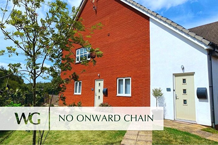 1 Bedroom Flat For Sale In Chaucer Grove, Exeter, EX4