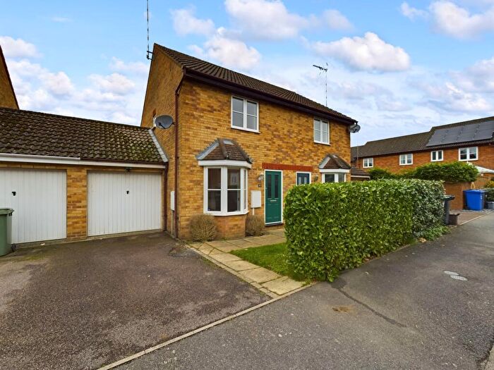 Semi-Detached House To Rent In Tyrrell Way, Towcester, NN12