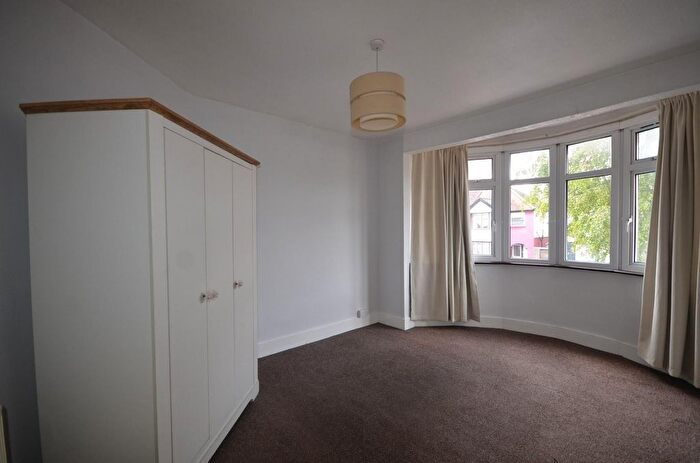 4 Bedroom Semi-Detached House To Rent In Boycroft Avenue, London, NW9