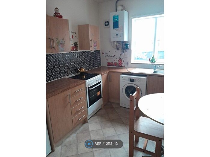 1 Bedroom Flat To Rent In Victoria Square, Worksop, S80