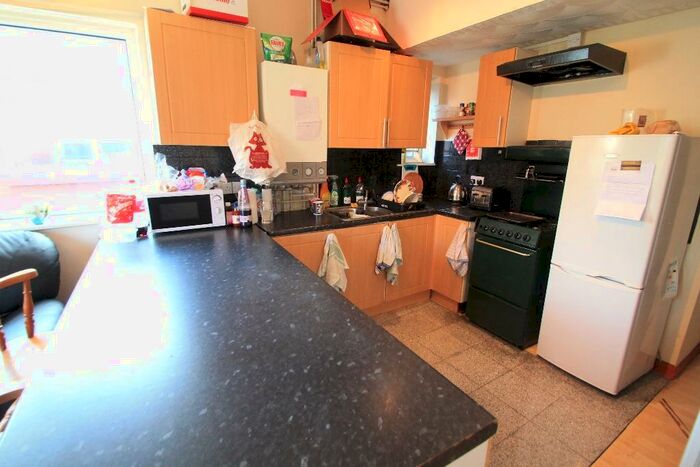 7 Bedroom Terraced House To Rent In Miskin Street, Cardiff(City), CF24