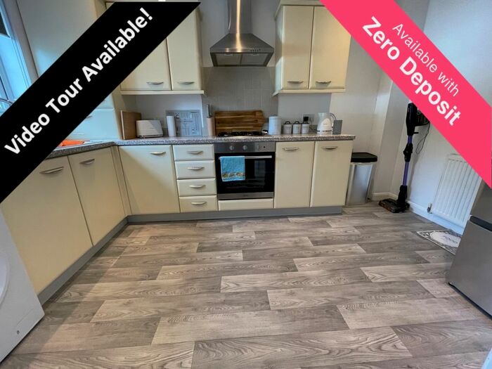 3 Bedroom Property To Rent In Natasha Gardens, Parkstone, Poole, BH12